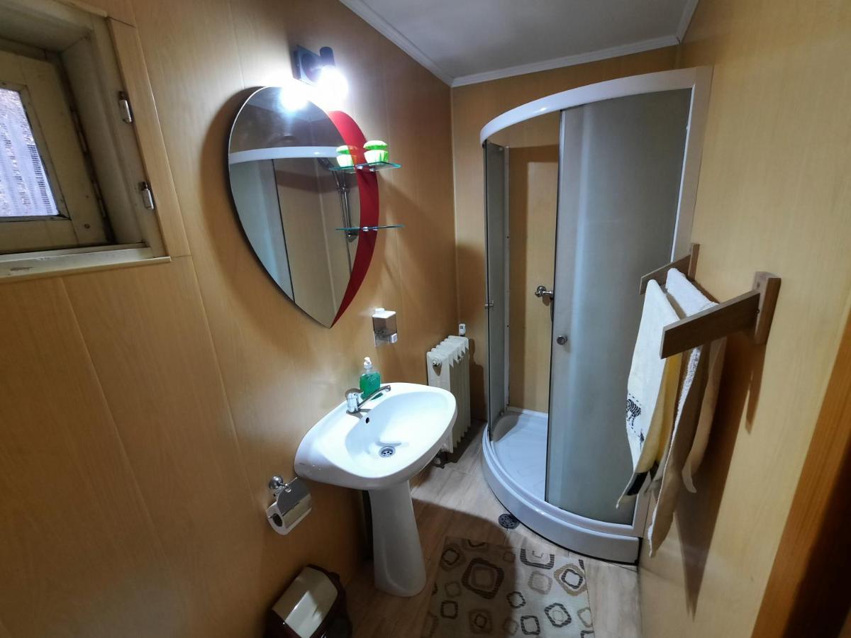 Pensiunea Casa Soarelui Podu Dimbovitei Exterior foto
